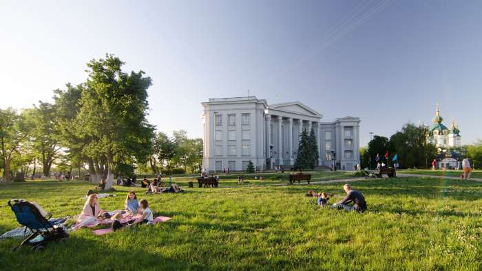 / Starokyivska Hill Renovation