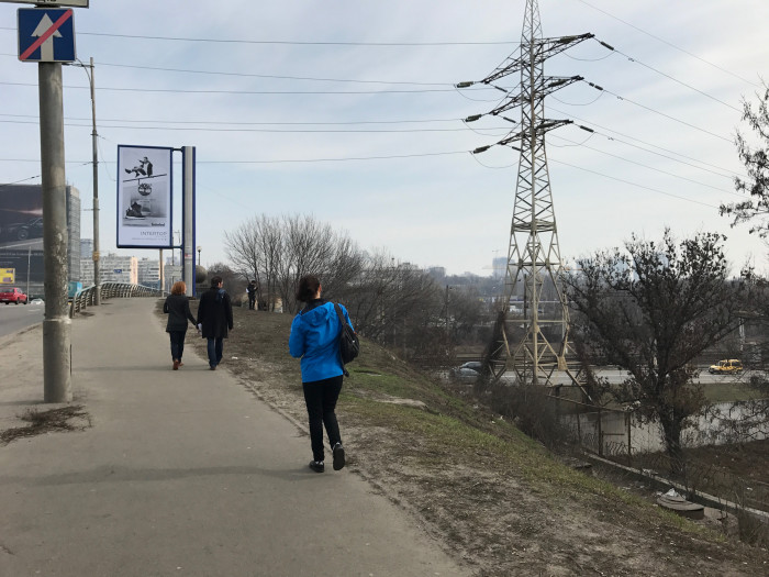 / Внутрішній двір офісу 'Roshen'