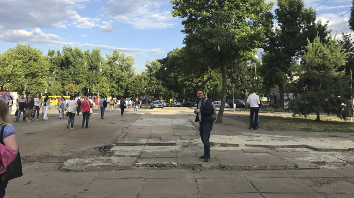 Звільнений простір скверу / Відновлення скверу №3 на Контрактовій площі