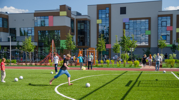 Стадіон / Новопечерська школа - фото №1 Стадіон / Новопечерська школа