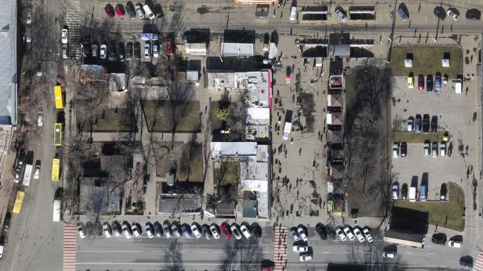 / Garden #3 Renovation, Kontraktova Square