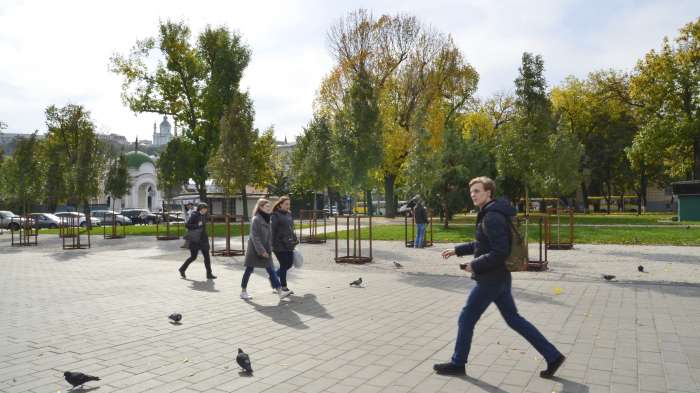 / Garden #3 Renovation, Kontraktova Square