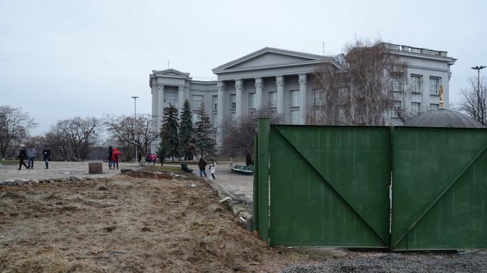 Рештки огорожі перекривали пішохідні зв'язки / Відновлення Старокиївської гори