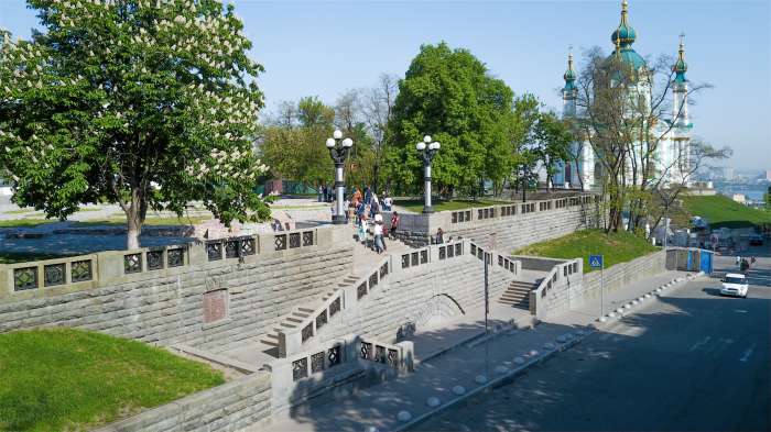 / Starokyivska Hill Renovation