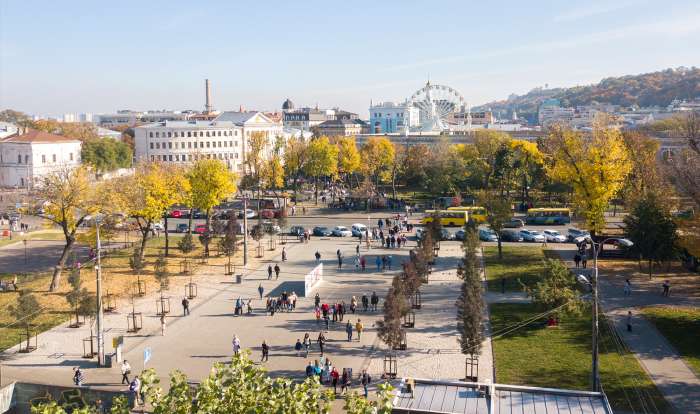 Garden #3 Renovation, Kontraktova Square