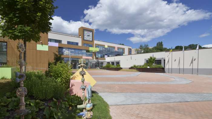 / Новопечерська школа - фото №2 / Новопечерська школа