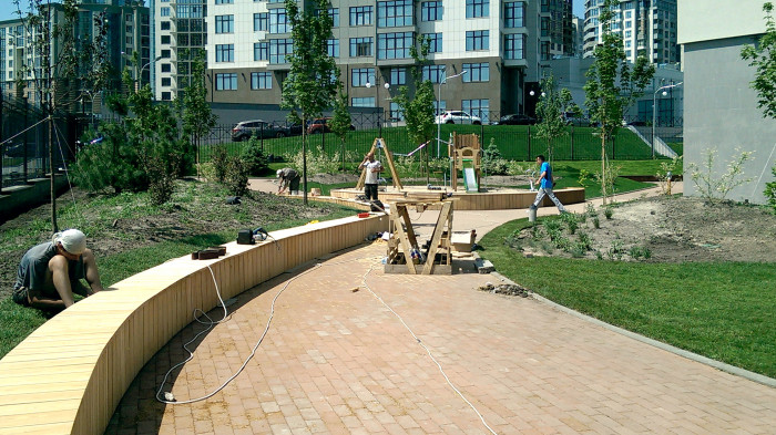 / Novopecherska School