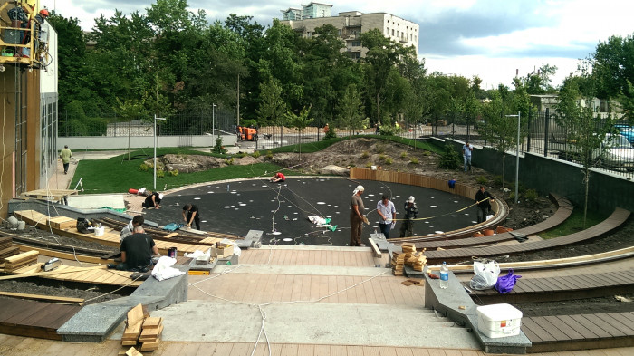 / Novopecherska School