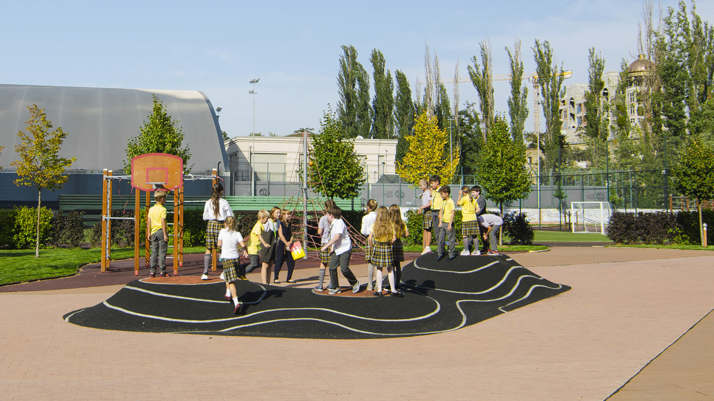 / Novopecherska School