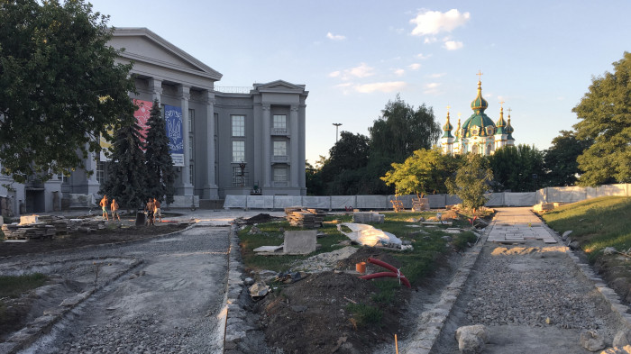 / Starokyivska Hill Renovation