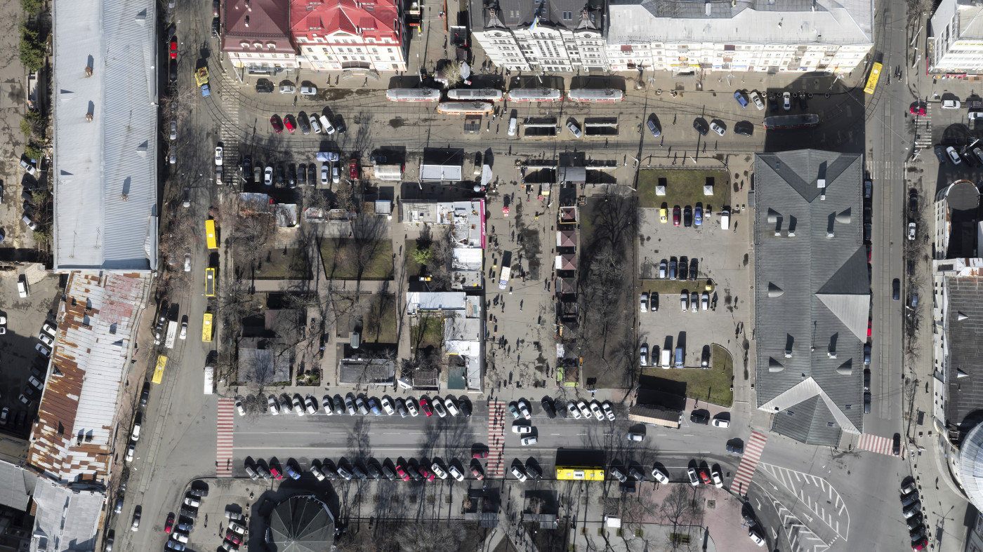 / Garden #3 Renovation, Kontraktova Square