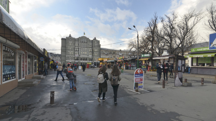 / Garden #3 Renovation, Kontraktova Square