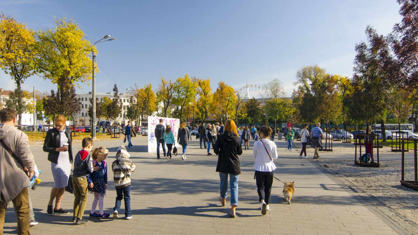 / Garden #3 Renovation, Kontraktova Square