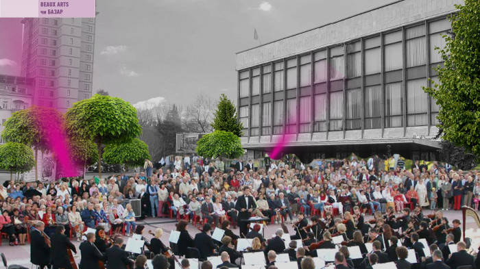 / Театральна площа