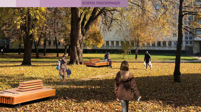 / Театральна площа