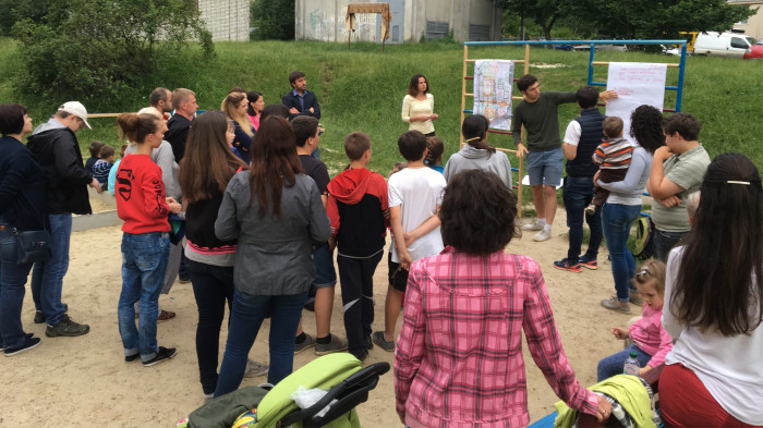 / Yard reconstruction