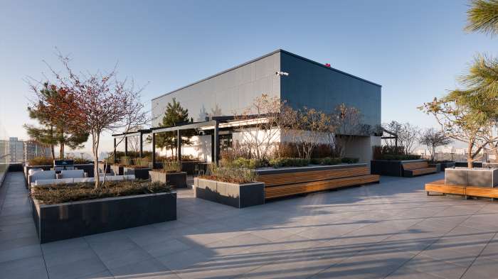 / Tetris Hall – Rooftop Garden