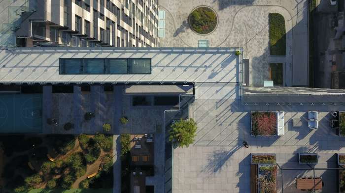 / Tetris Hall – Rooftop Garden