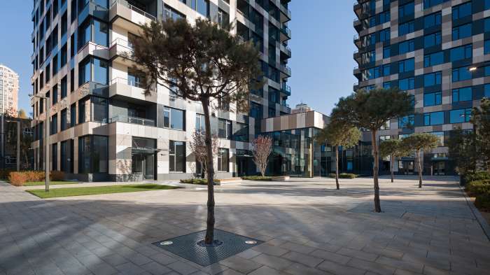 / Tetris Hall – Podium Landscape