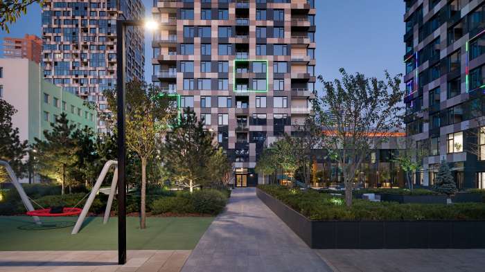 / Tetris Hall – Podium Landscape