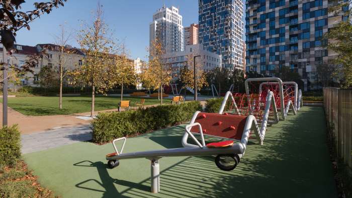 / Tetris Hall – Podium Landscape