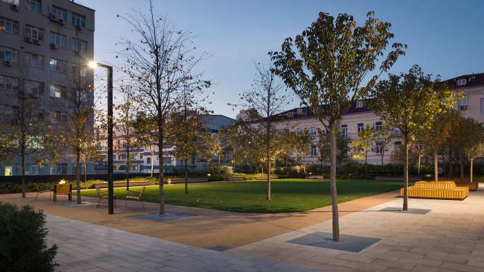 / Tetris Hall – Podium Landscape