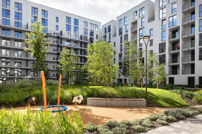 / Rybalsky – Inner Courtyard #3