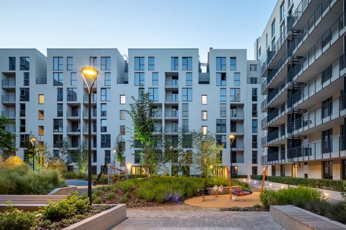 / Rybalsky – Inner Courtyard #3