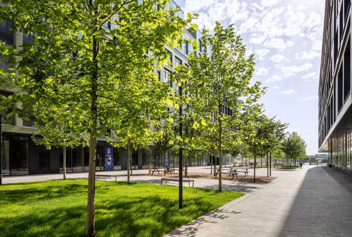 / Rybalsky Boulevard