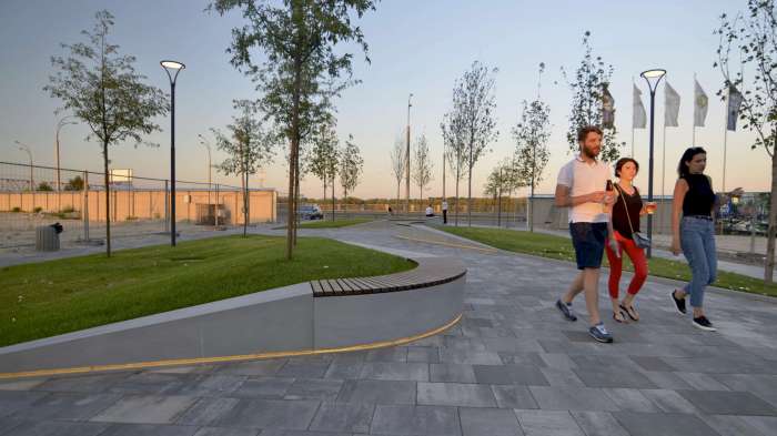 / Rybalsky Boulevard