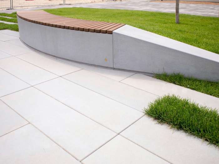 / Rybalsky Boulevard