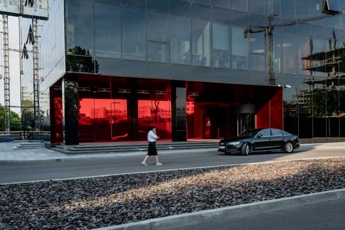 / UNIT.City Business Campus