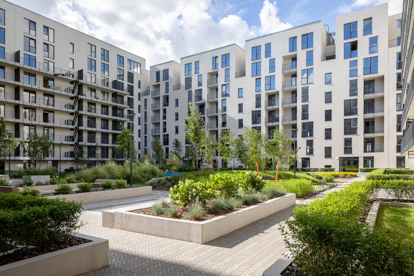 / Rybalsky – Inner Courtyard #3