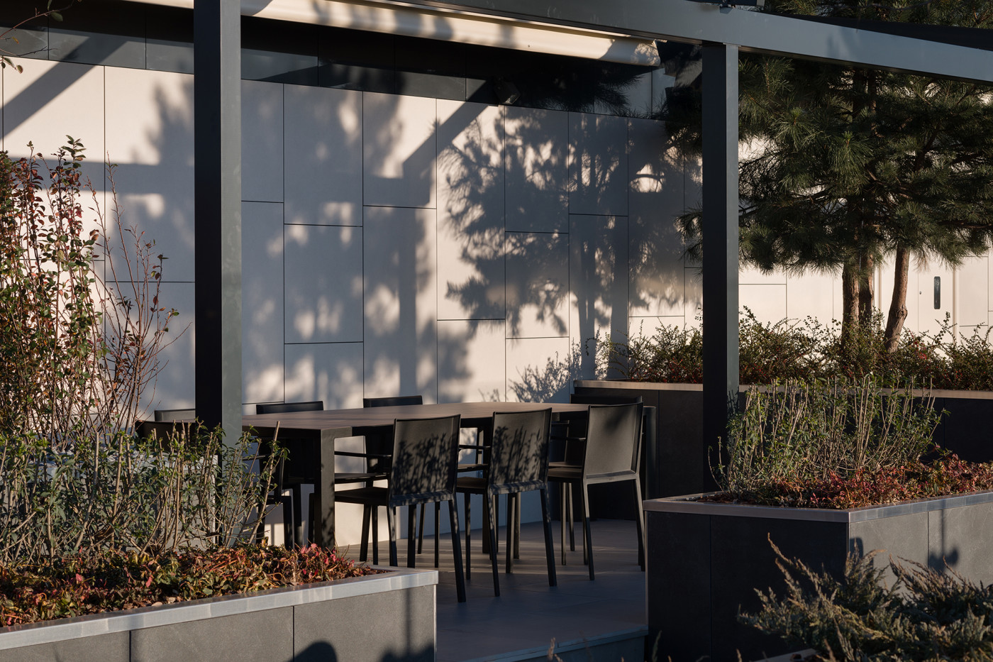 / Tetris Hall – Rooftop Garden / Tetris Hall – Rooftop Garden