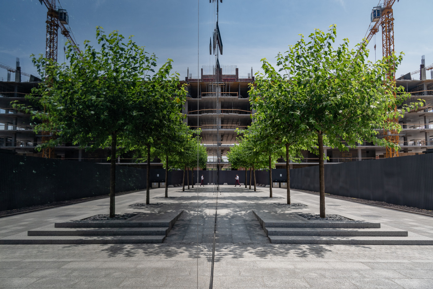 / UNIT.City Business Campus