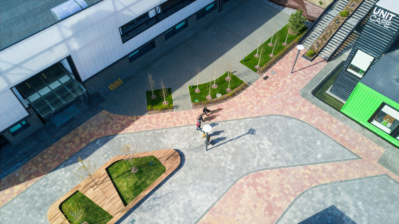 / UNIT.City Education Hub / UNIT.City Education Hub