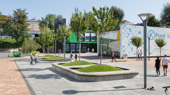 / UNIT.City Education Hub