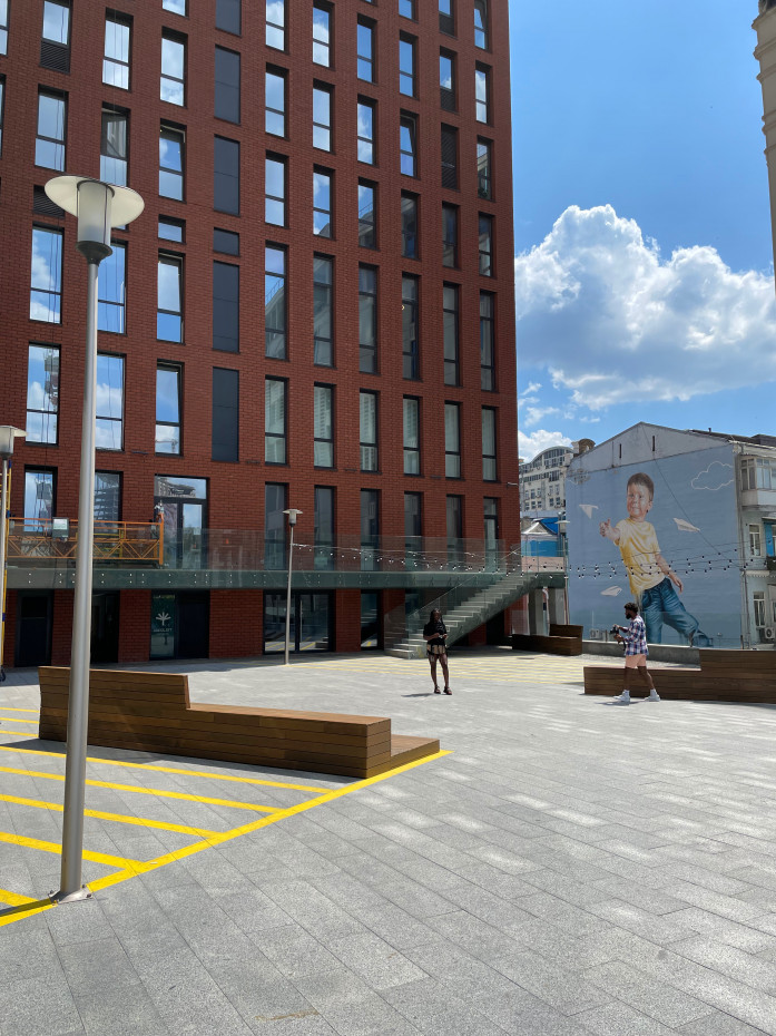 / Внутрішнє подвір'я ЖК  'CHICAGO Central House ' / Внутрішнє подвір'я ЖК  'CHICAGO Central House '