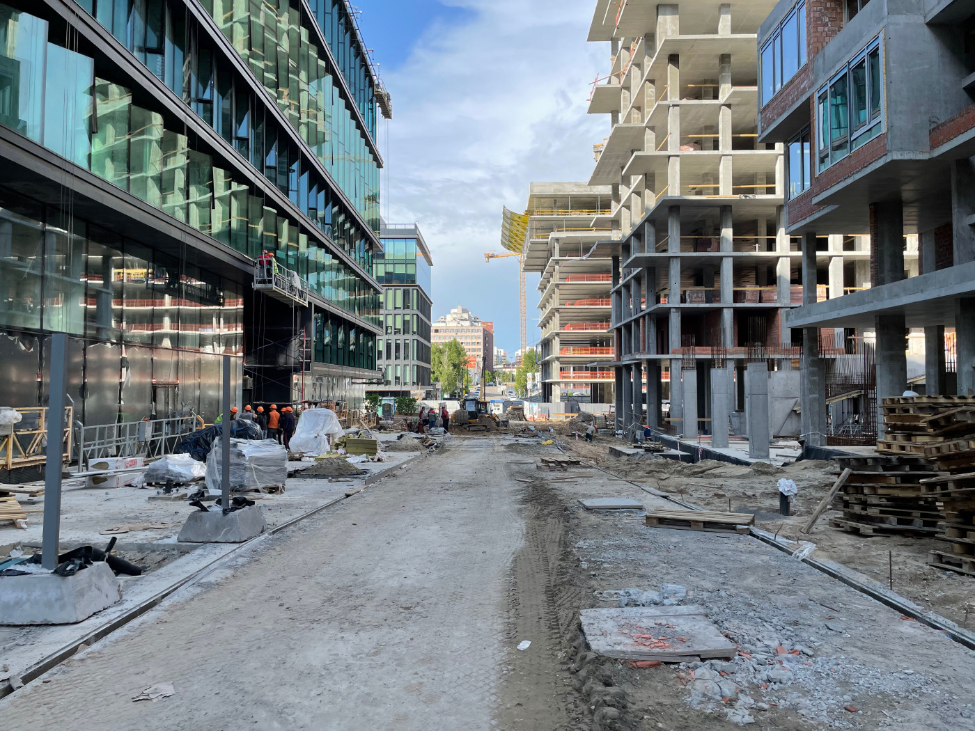 / UNIT.City Pedestrian Streets