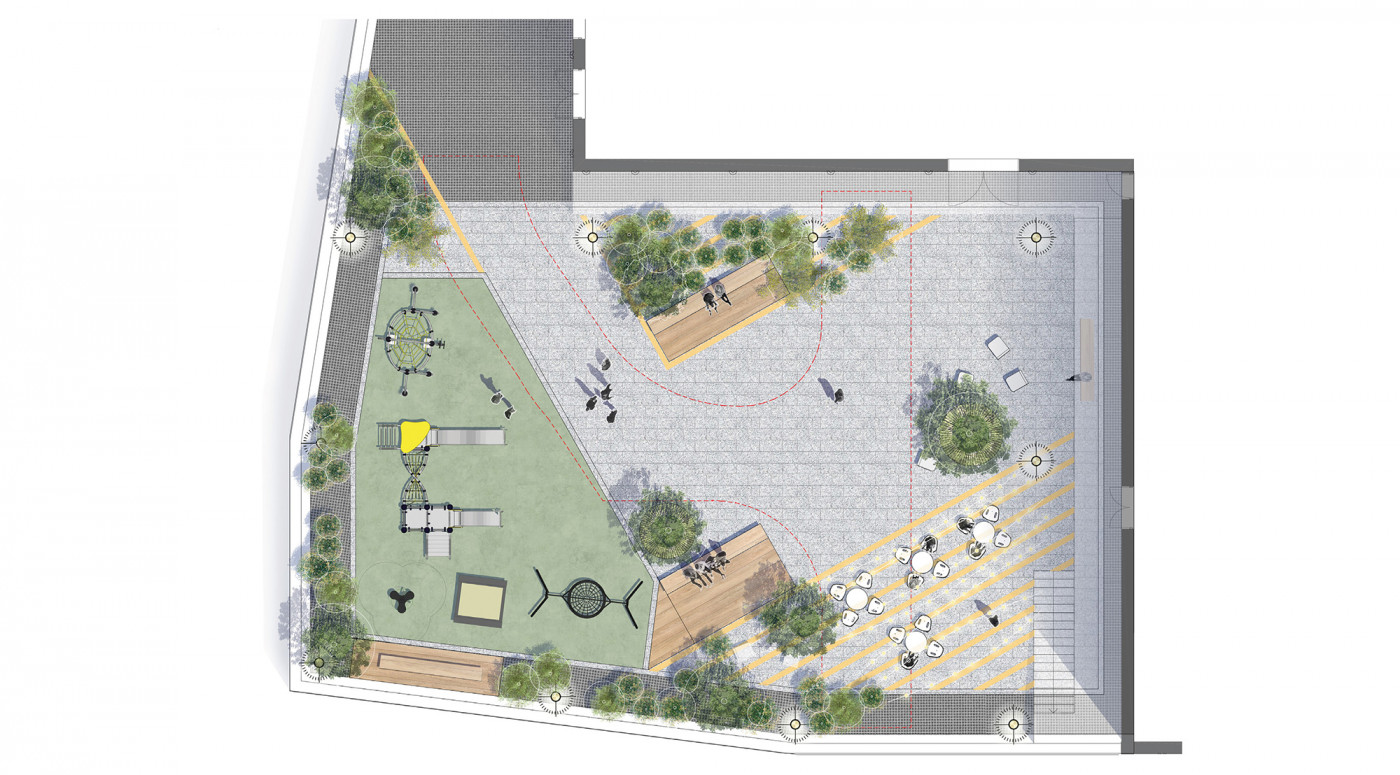 / Courtyard at 44 Antonovycha Street / Courtyard at 44 Antonovycha Street