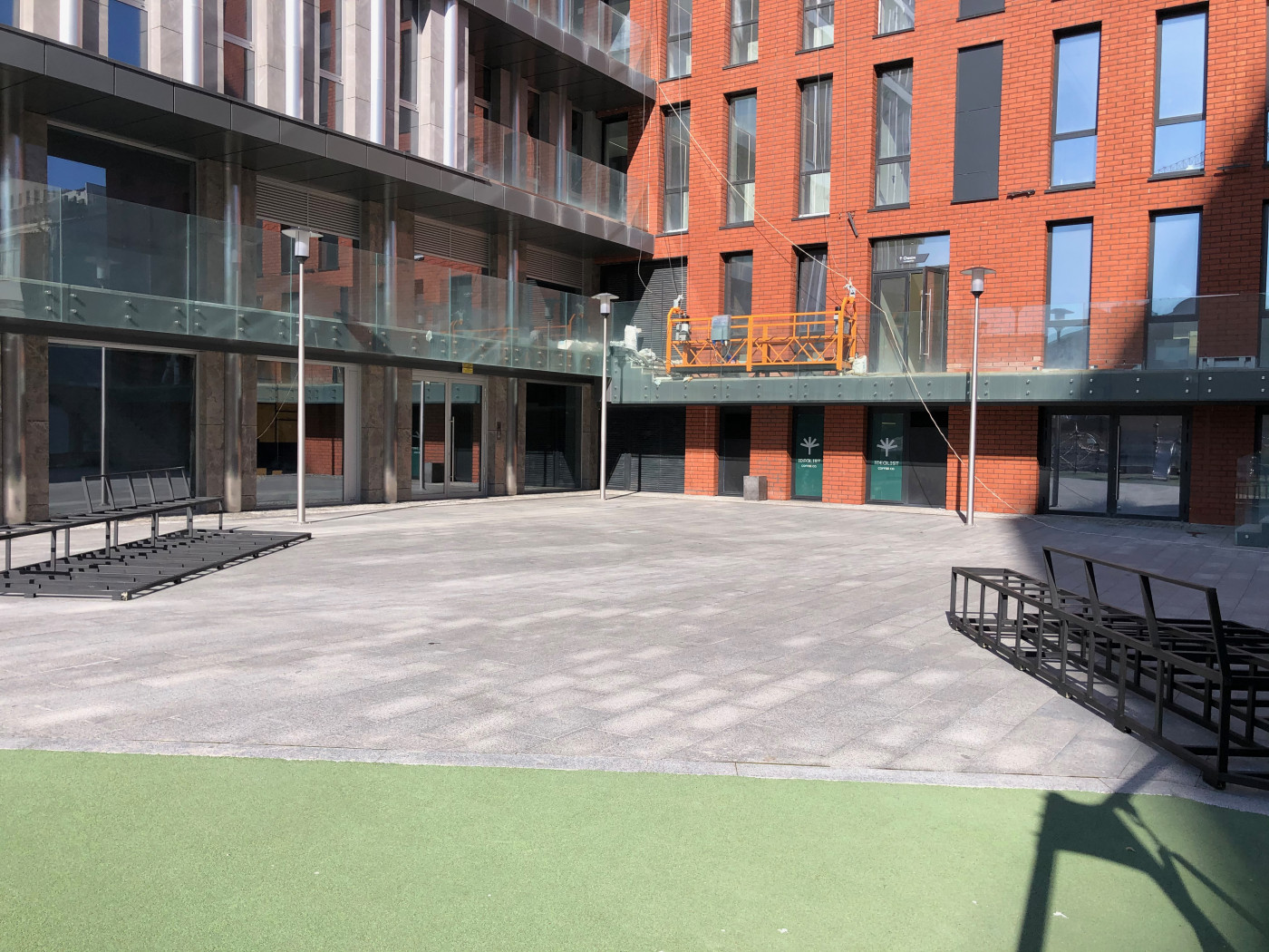 / Courtyard at 44 Antonovycha Street / Courtyard at 44 Antonovycha Street