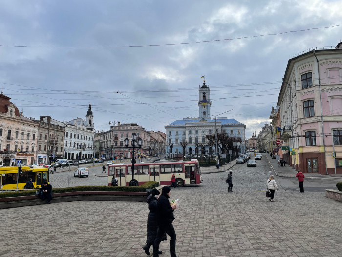 / Центральна площа Чернівців