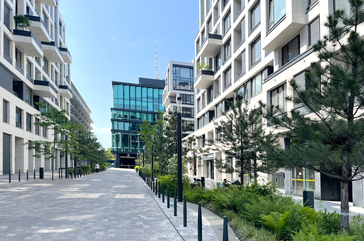/ UNIT.City Pedestrian Streets